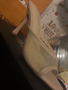 Women's Cape Robin Cream Mesh Slide Sandal Mule Heel Fit Like a 6